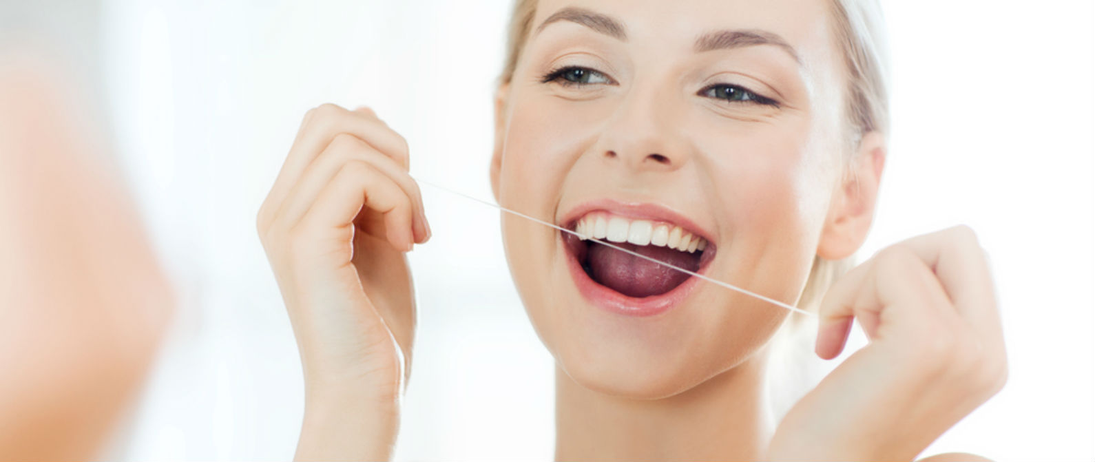 Para qué sirve el hilo dental