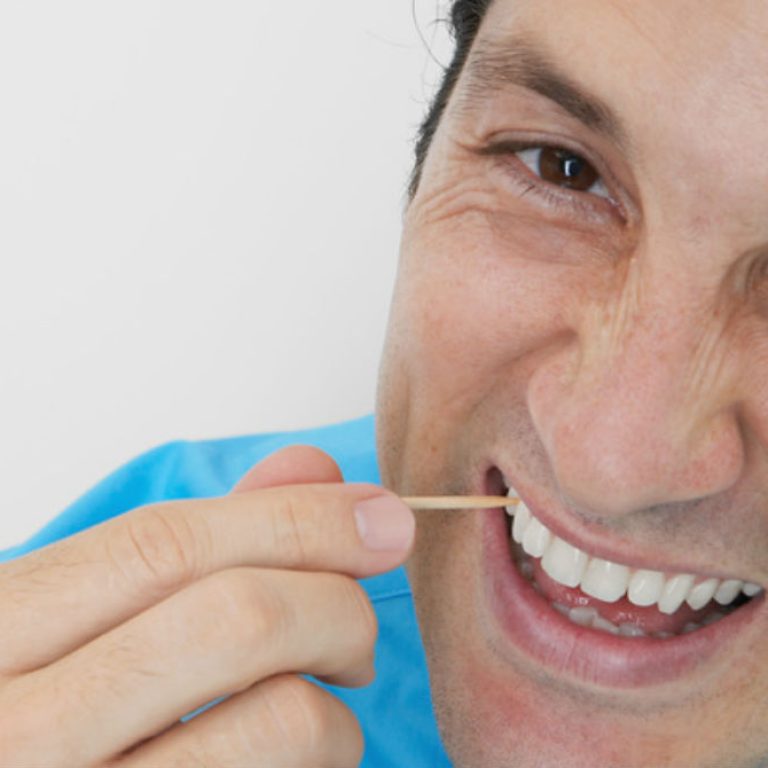 Malo para las encías usar palillos